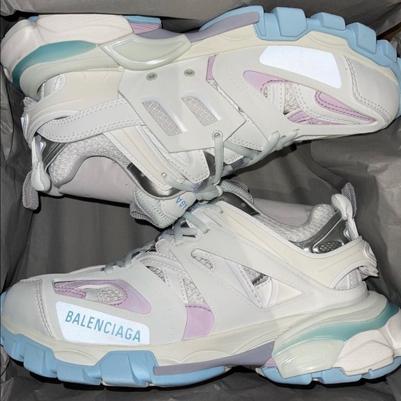 Brand New Balenciaga track sneakers - Picture 2 of 3